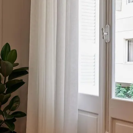 Pagrati Modernist 2bd * Αθήνα